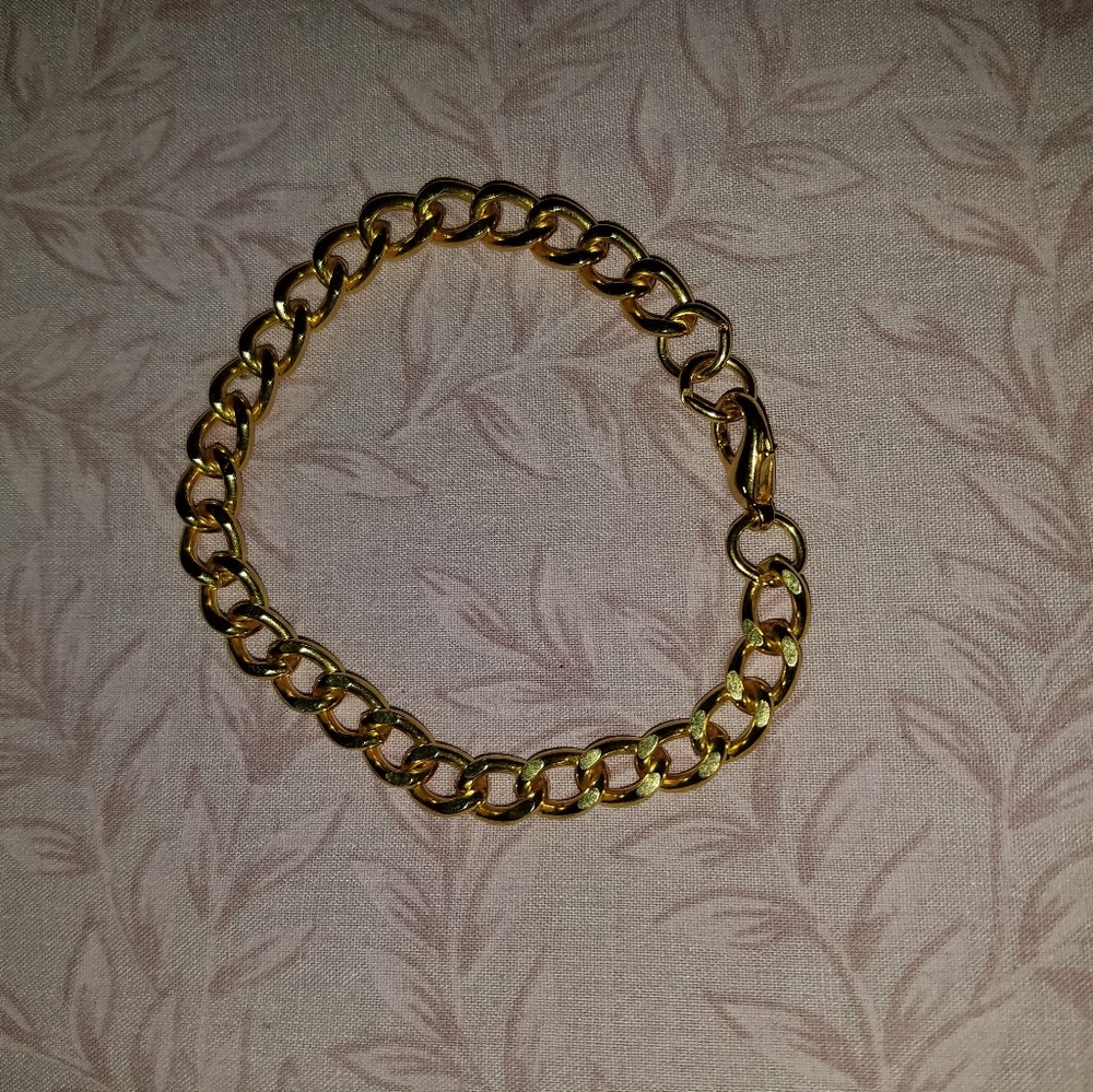 🌷4/$20 18 K Gold Plated Cuban Link Bracelet - Picture 3 of 5